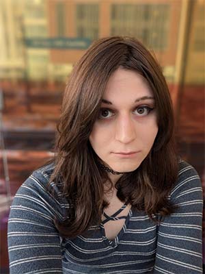 Je la joue réservée, transfemme rive droit de Grenoble