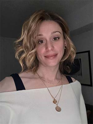 Je suis une femme trans, pincez-moi ! Neuilly-sur-Seine 92200